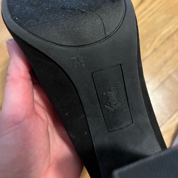 Black heels - Picture 5 of 5